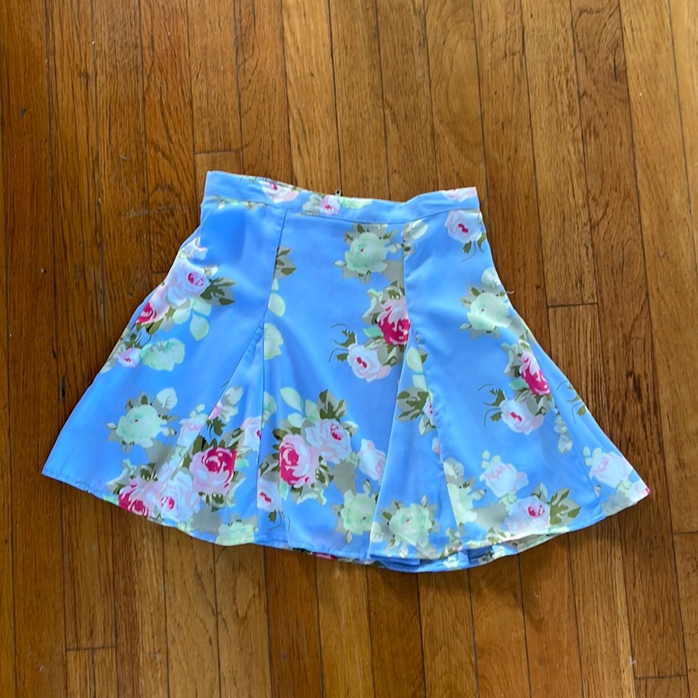 Blue floral mini skirt